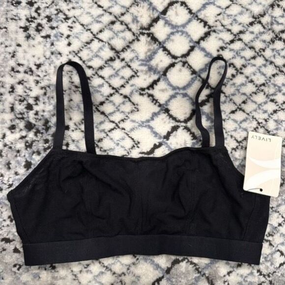 NWT Lively Eco Straight Up Semi Sheer Mesh Bralette in Jet Black Size Medium - Picture 2 of 8
